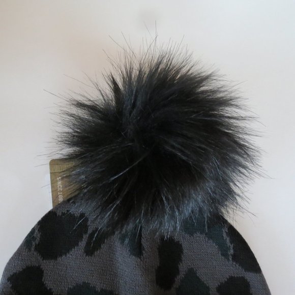 Carhartt Camo Beanie Handmade in USA Pom Cap main image 6